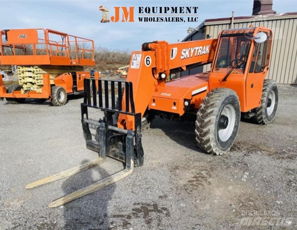 SkyTrak 6042 Kurottajat