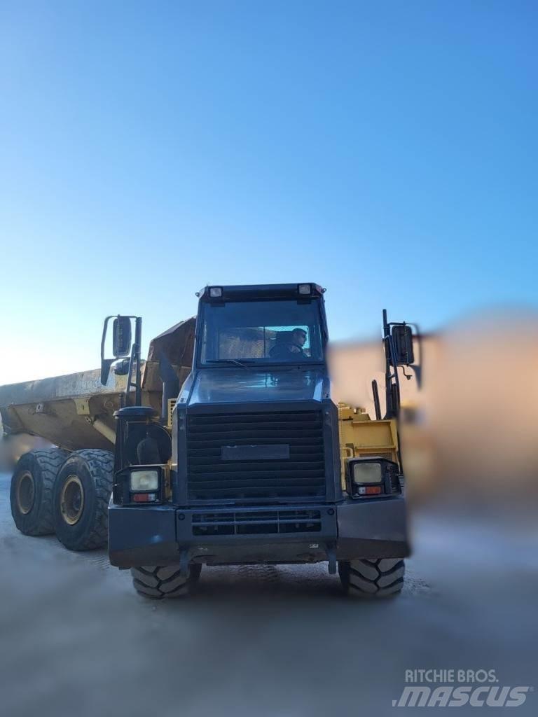 Komatsu HM 300 Dumpperit