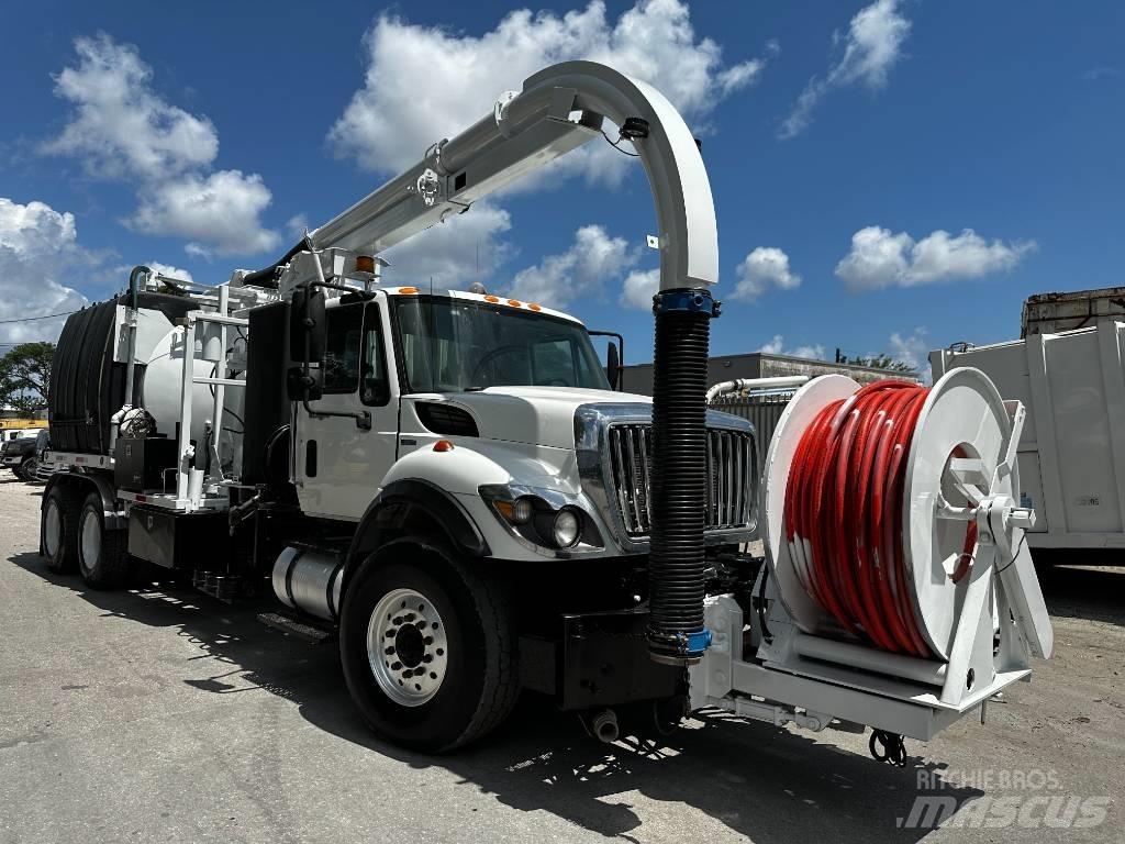 International 7500 Paine-/imuautot