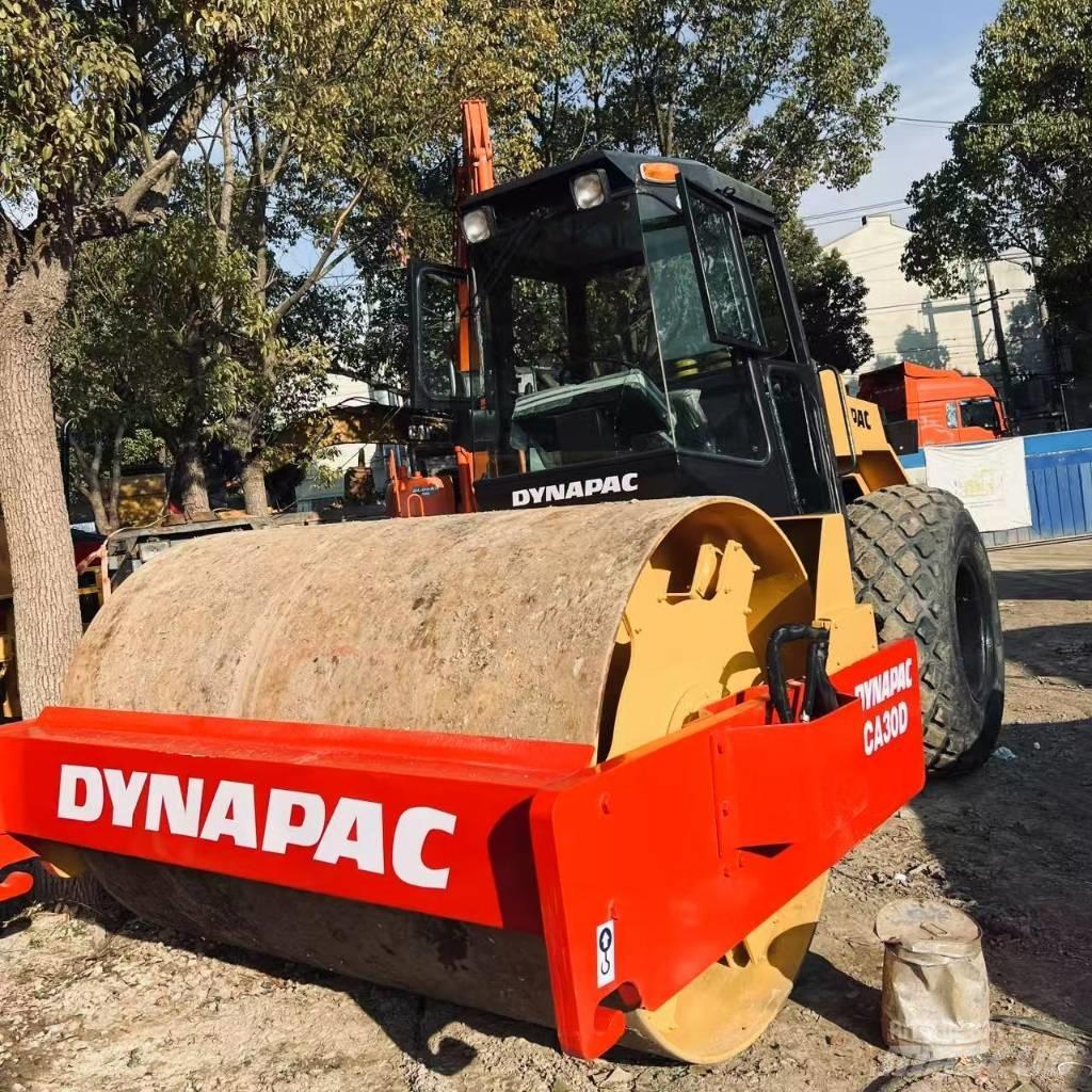 Dynapac CA 30 D Yksivalssijyrät