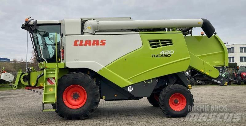CLAAS TUCANO 420 Leikkuupuimurit