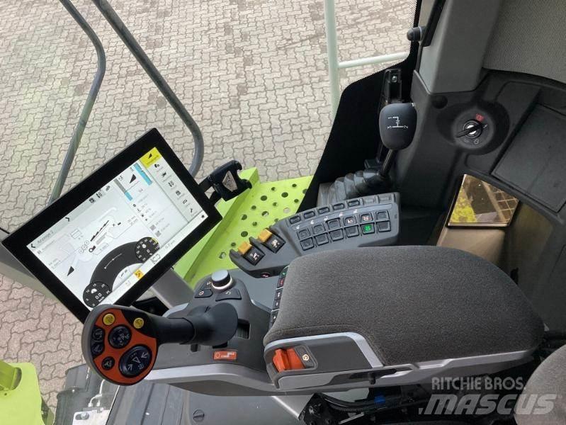 CLAAS TUCANO 420 Leikkuupuimurit