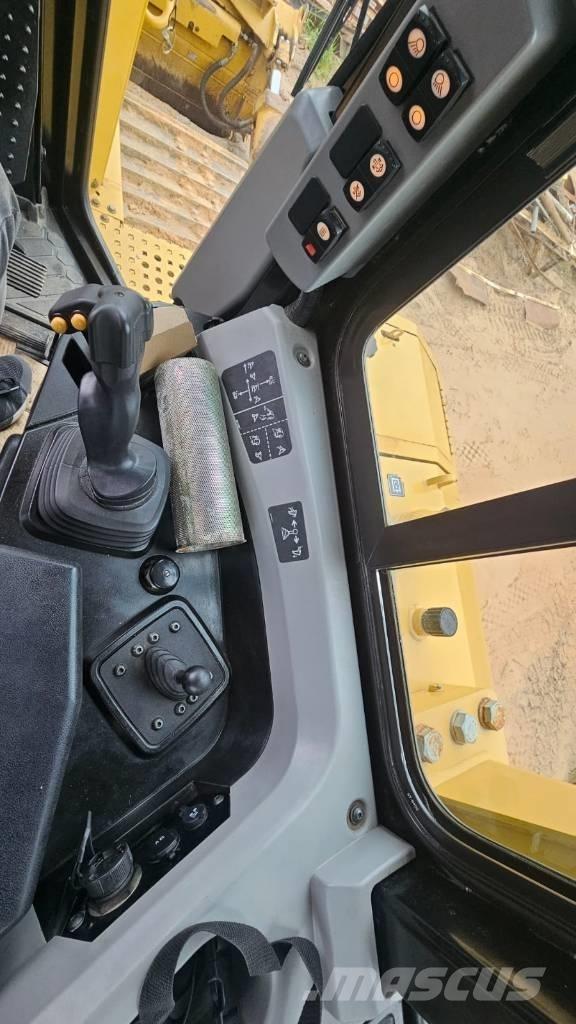 CAT D 6 T LGP Telaketjupuskutraktorit