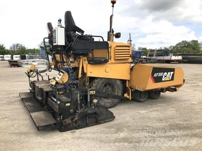 CAT AP 300 Asfalttikoneet