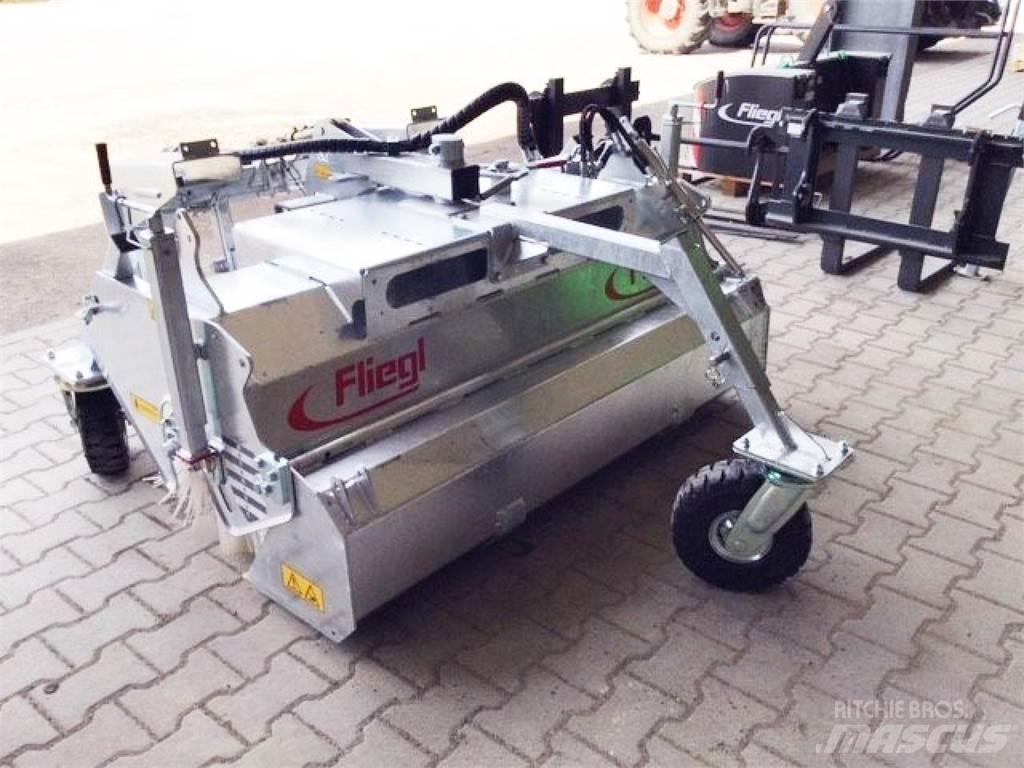 Fliegl Typ 500 Lakaisukoneet