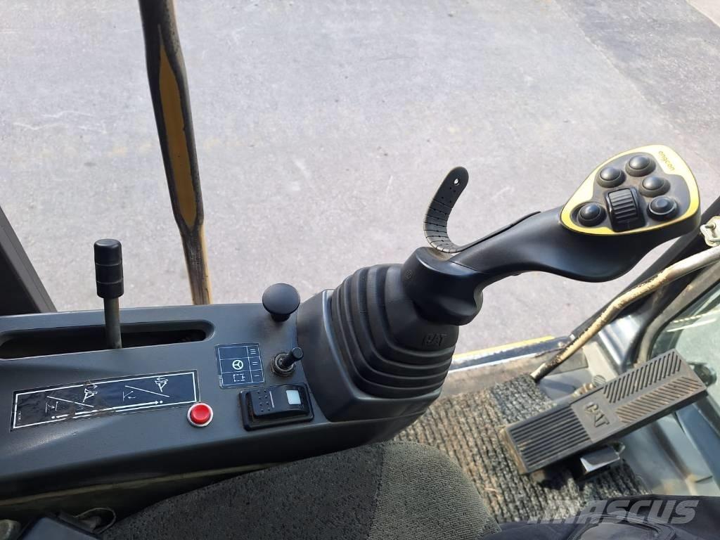 CAT M316C Pyöräkaivukoneet