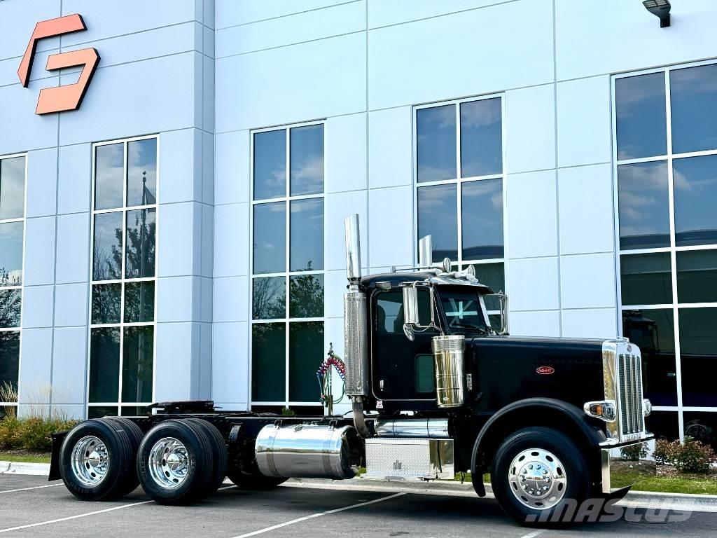 Peterbilt 388 Vetopöytäautot