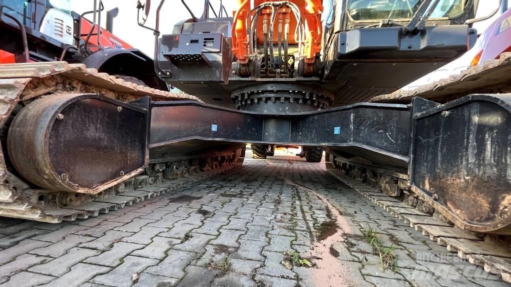 Hitachi ZX300LC-7 Telakaivukoneet