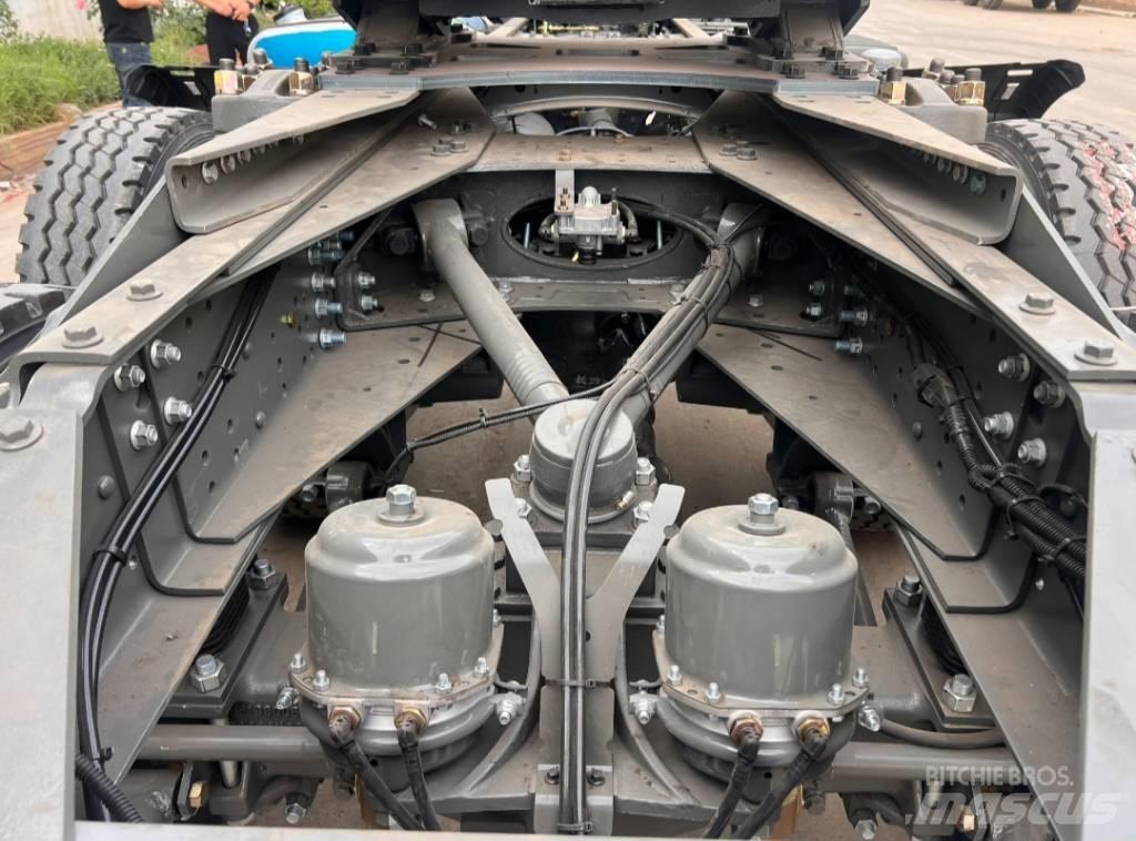 Howo NX 371 Vetopöytäautot