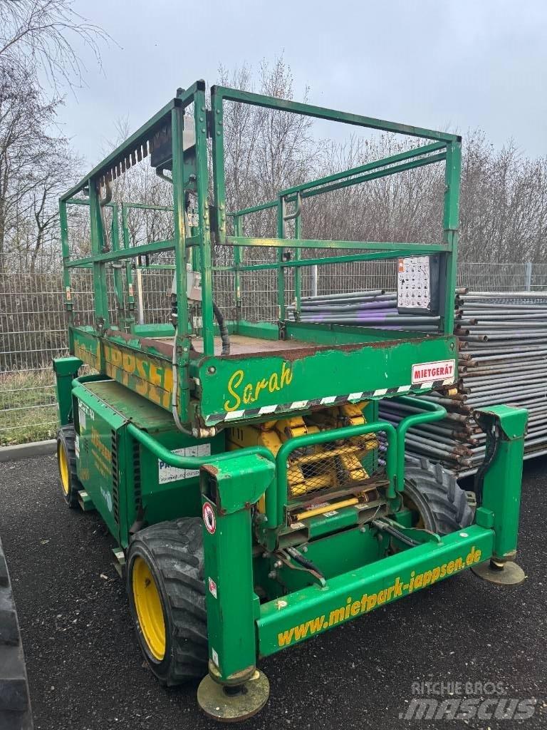 SkyJack SJ 6826 RT Saksilavat