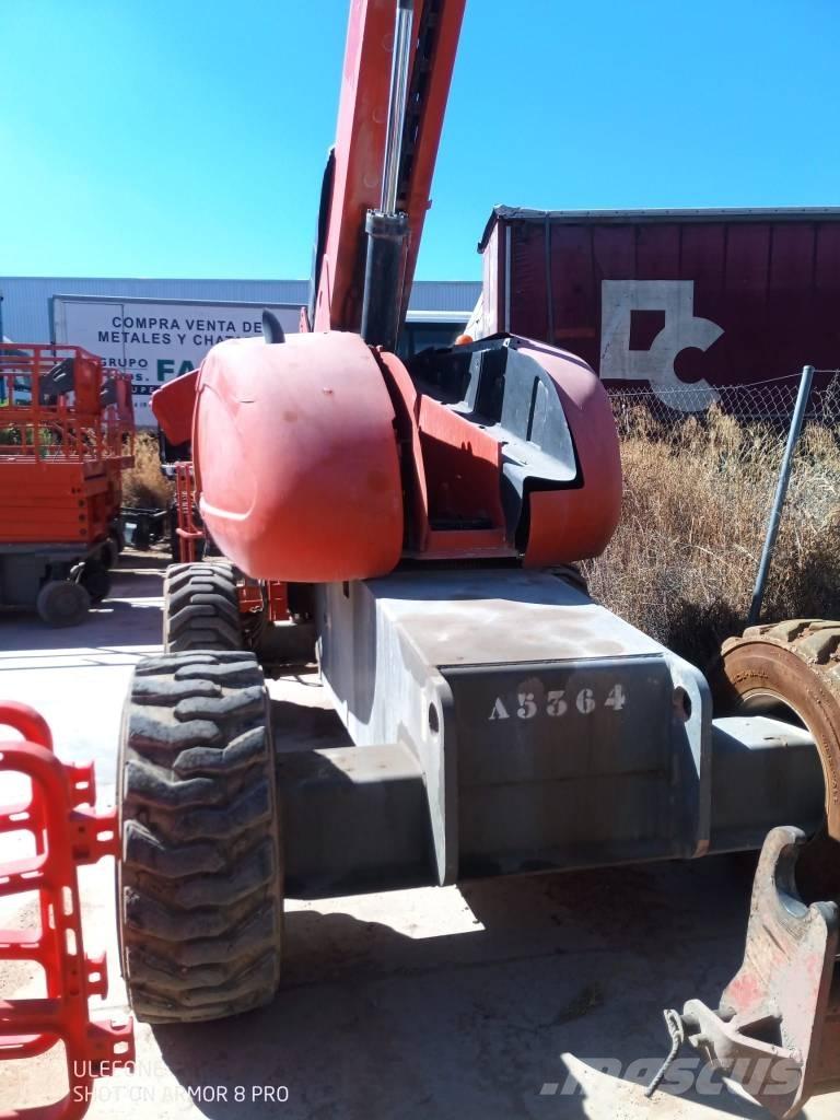 JLG 660 SJ Teleskooppipuominostimet
