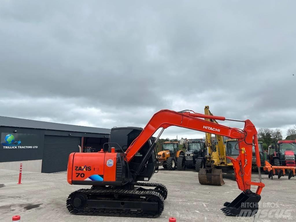 Hitachi Zaxis 70 Midikaivukoneet 7t - 12t