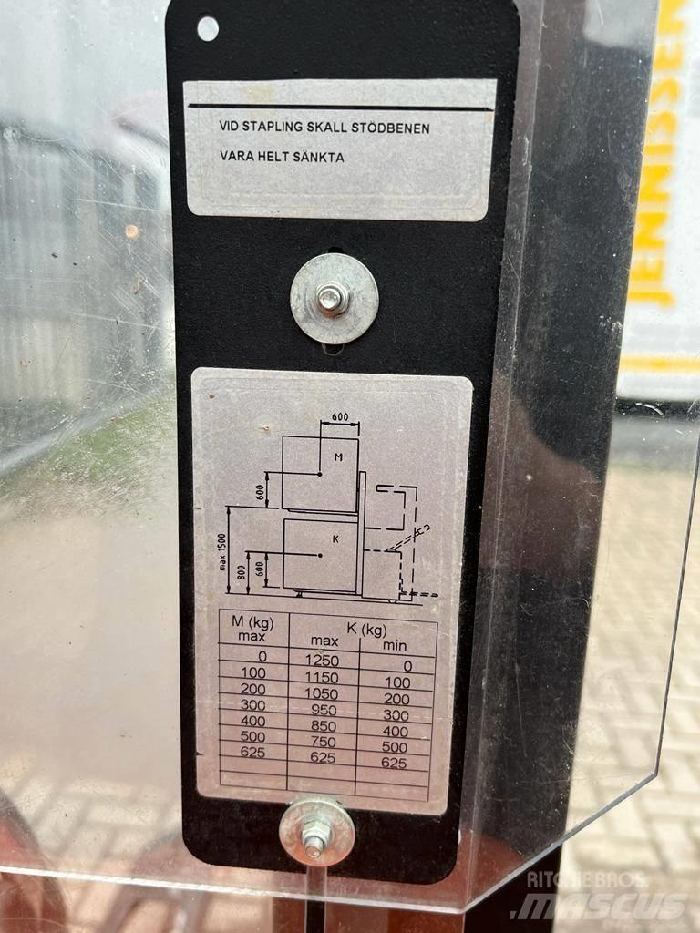 BT SPE 125 Käyden ajettavat pinoamistrukit