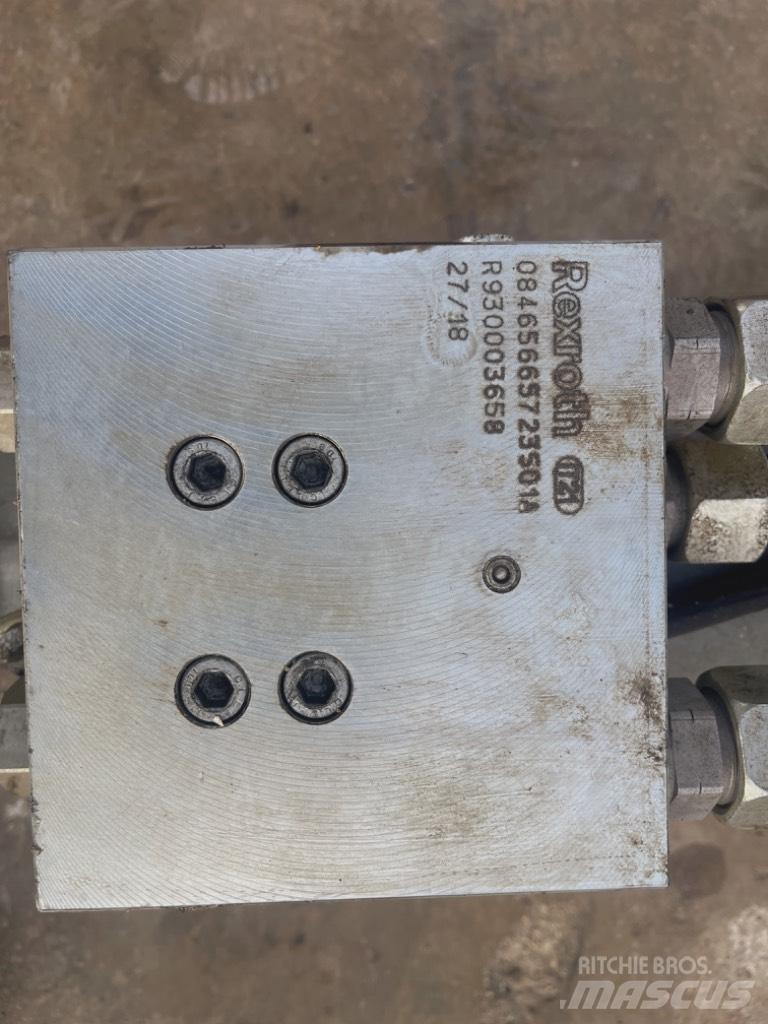 Liebherr A 910 Comp Hydrauliikka