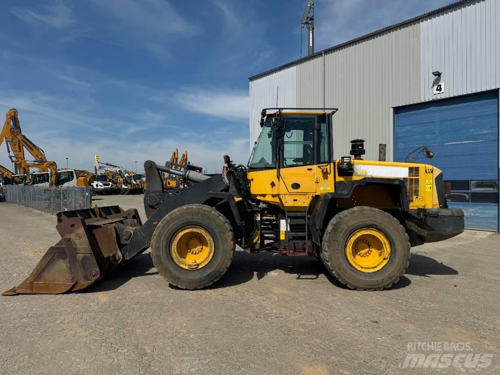 Komatsu WA320PZ-6 Pyöräkuormaajat