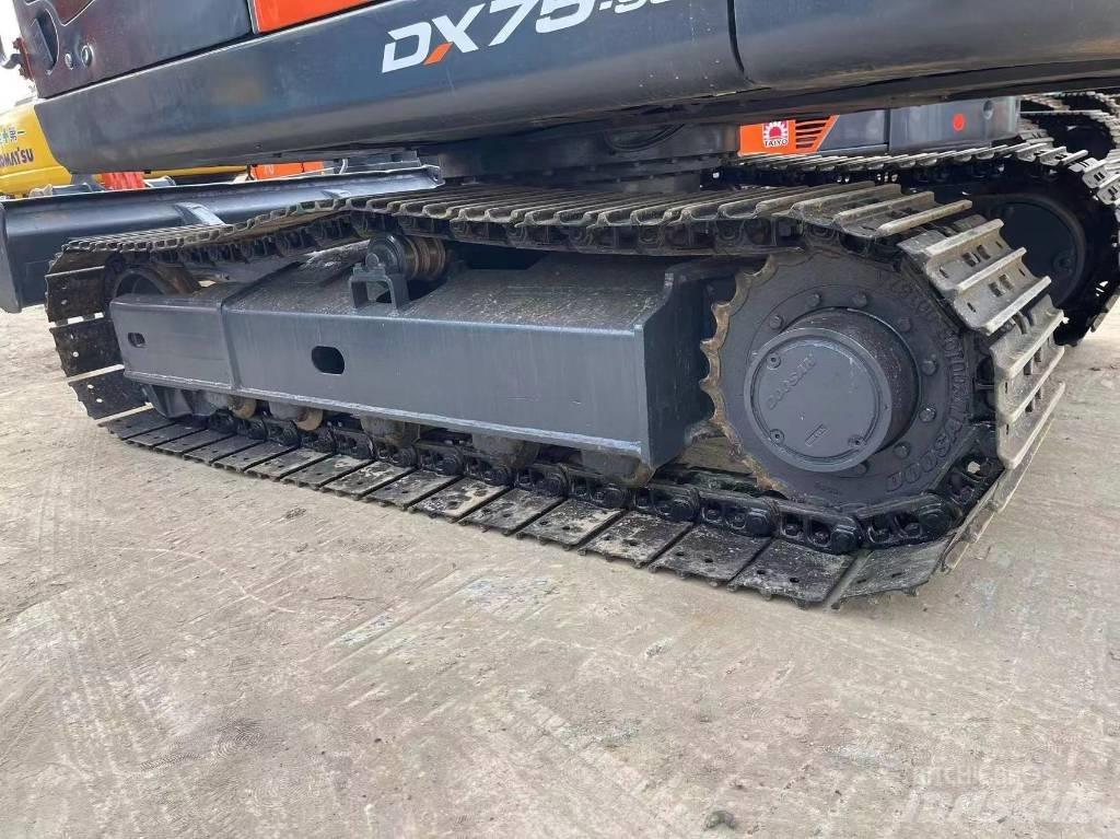 Doosan DX 75 Telakaivukoneet