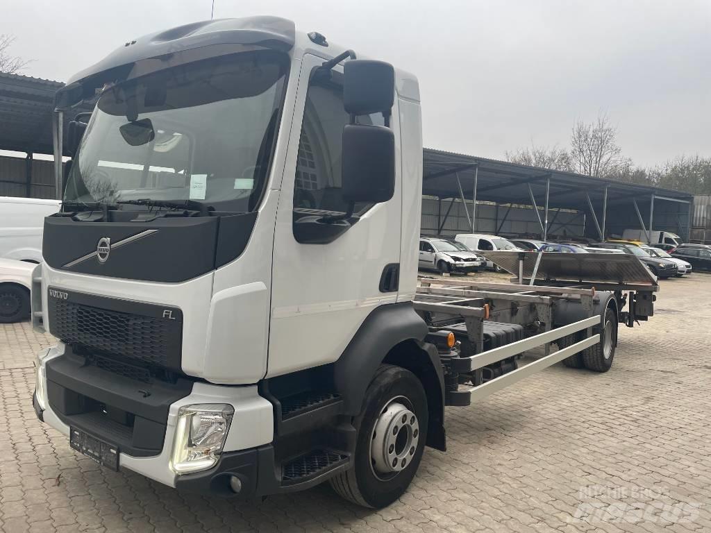 Volvo FL 250 Nostovarsi-vaihtolavakuorma-autot