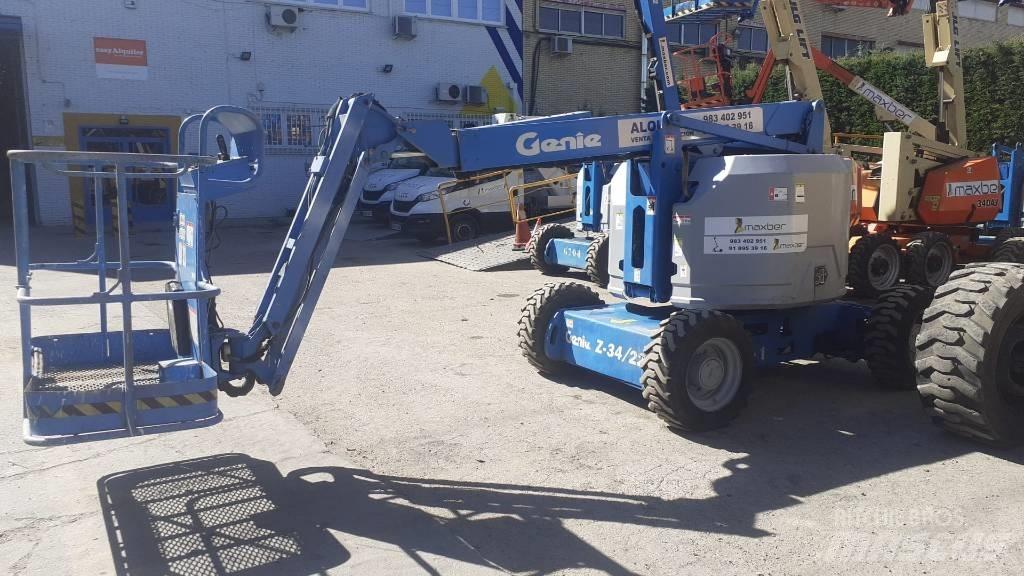 Genie Z 34/22 Kuukulkijat