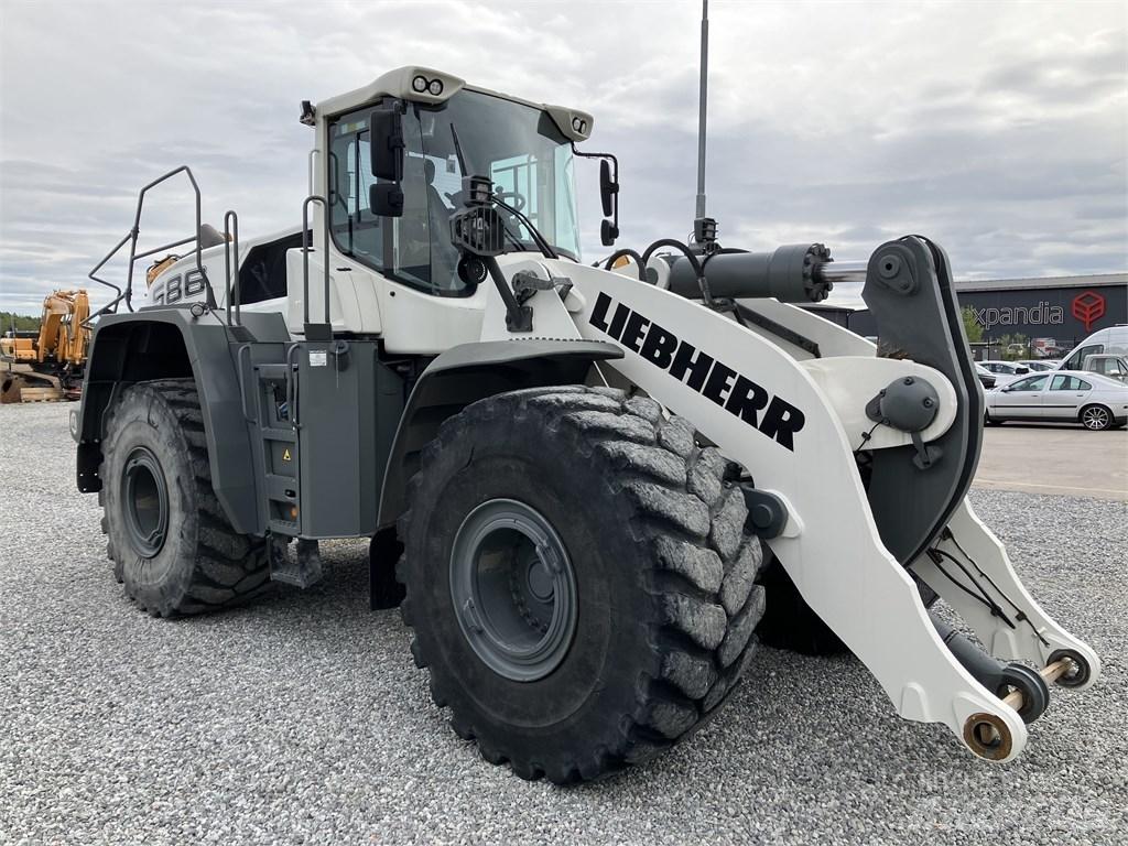 Liebherr L586 Xpower Pyöräkuormaajat