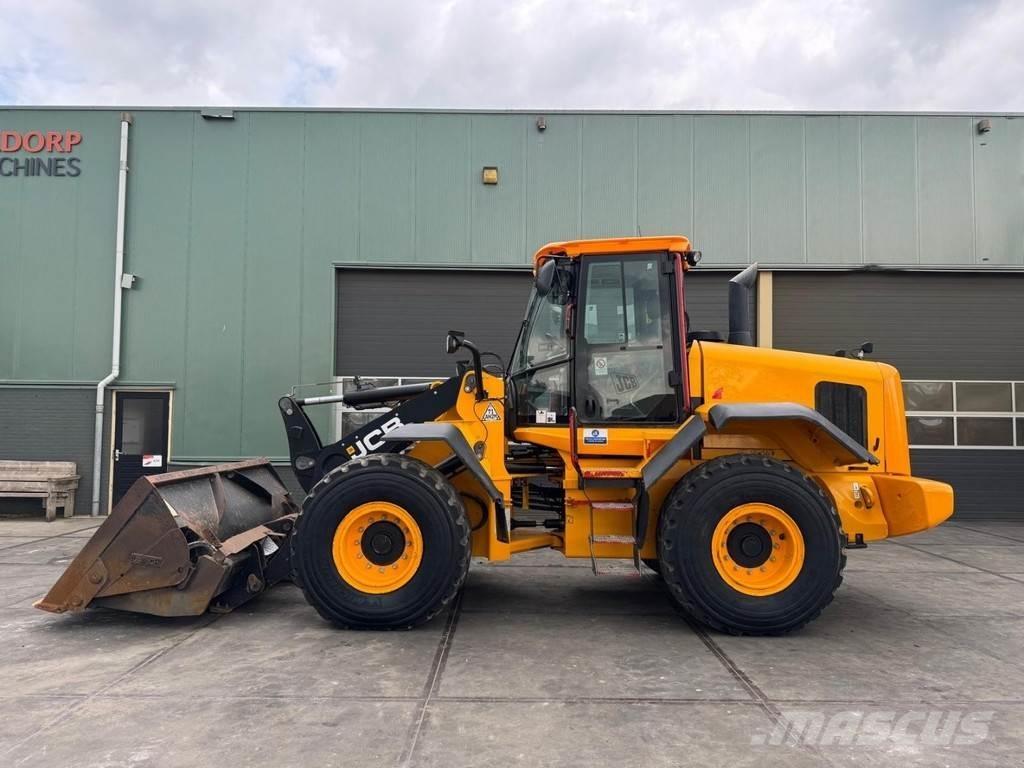 JCB 427 ZX Pyöräkuormaajat