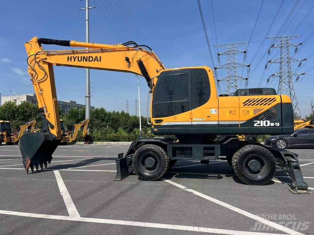 Hyundai 210W-9 Pyöräkaivukoneet