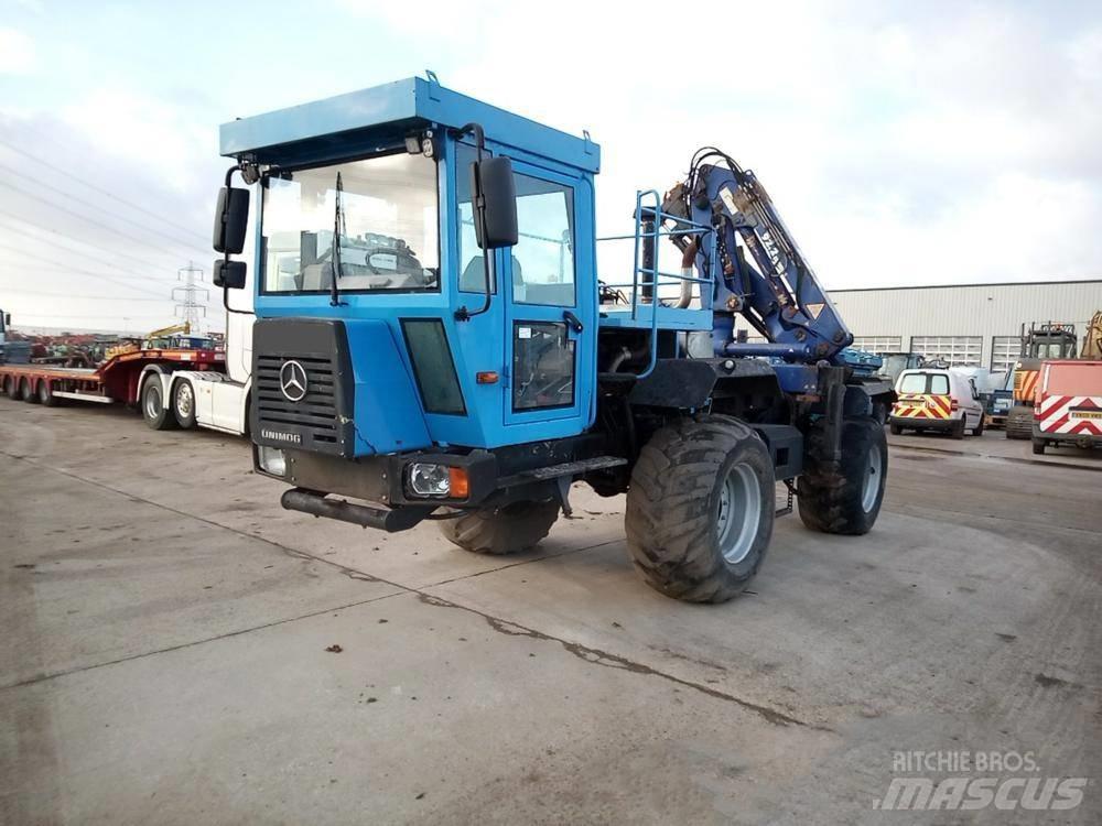 Mercedes-Benz Unimog Nosturiautot