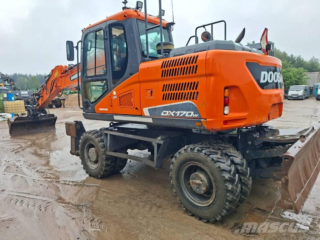 Doosan DX 170 W Pyöräkaivukoneet