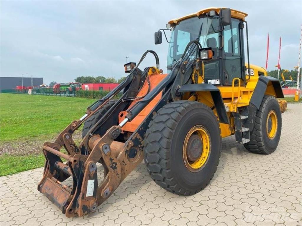 JCB 426E AGRI HT Pyöräkuormaajat