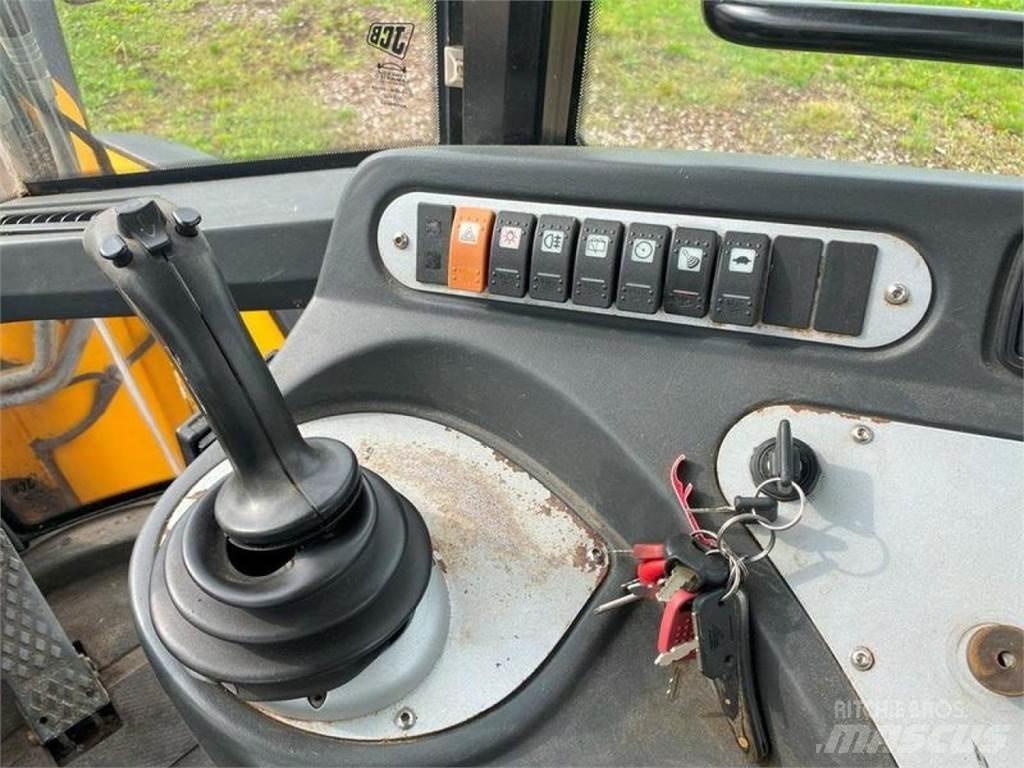 JCB 426E AGRI HT Pyöräkuormaajat