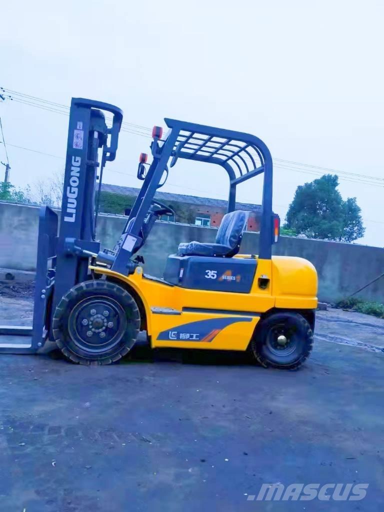 LiuGong CPC 35 Dieseltrukit