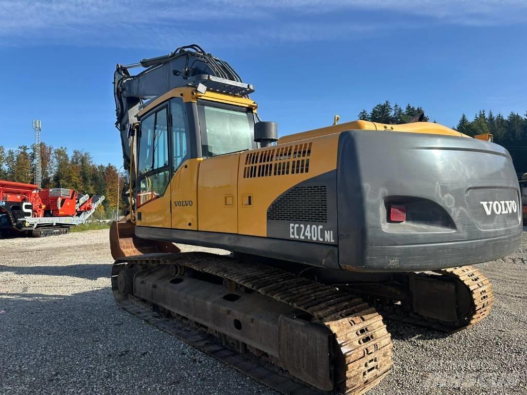 Volvo EC 240 C N L Telakaivukoneet