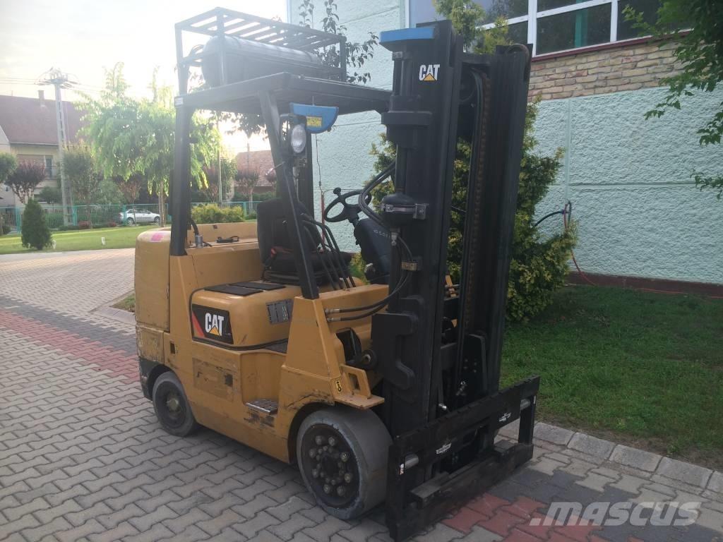 CAT GC45KY V-2835 Nestekaasutrukit