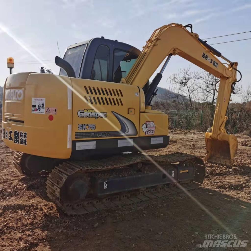 Kobelco SK75-8 Midikaivukoneet 7t - 12t