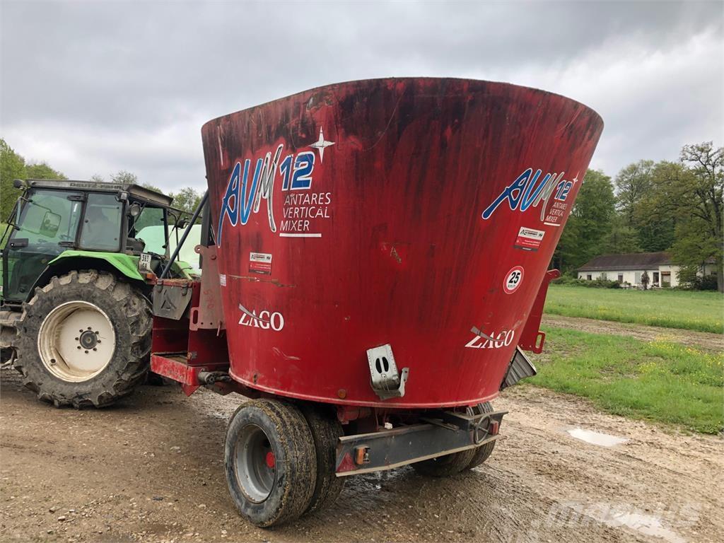 Vicon AVM 12 Syöttölaitteet