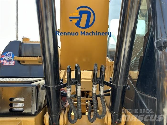 CAT 323D/323/323DL Telakaivukoneet