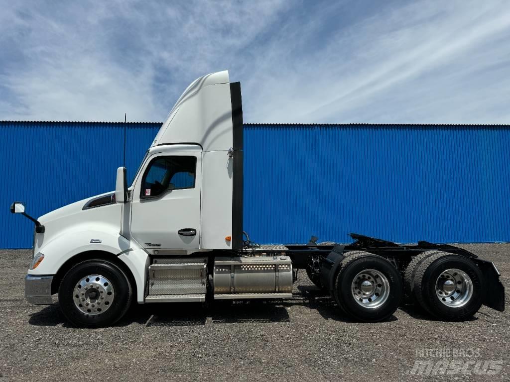 Kenworth T 680 Vetopöytäautot