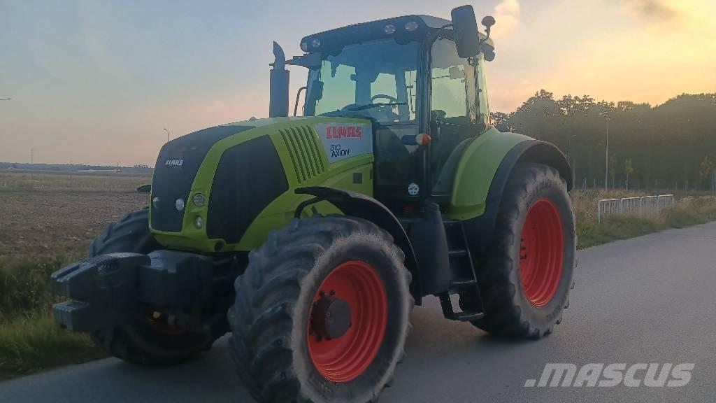 CLAAS Axion 810 CIS Traktorit