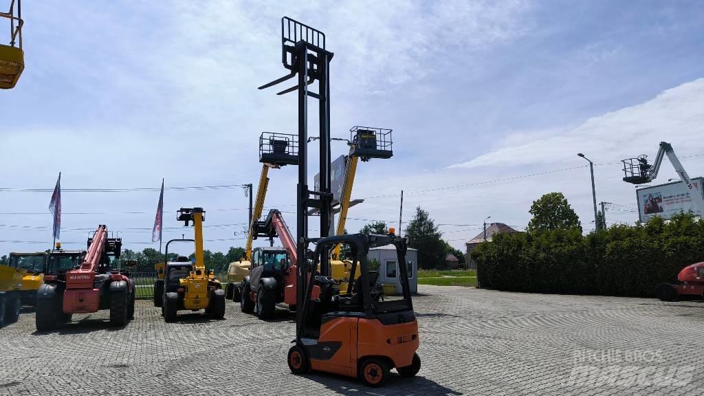 Linde E16-02 Sähkötrukit