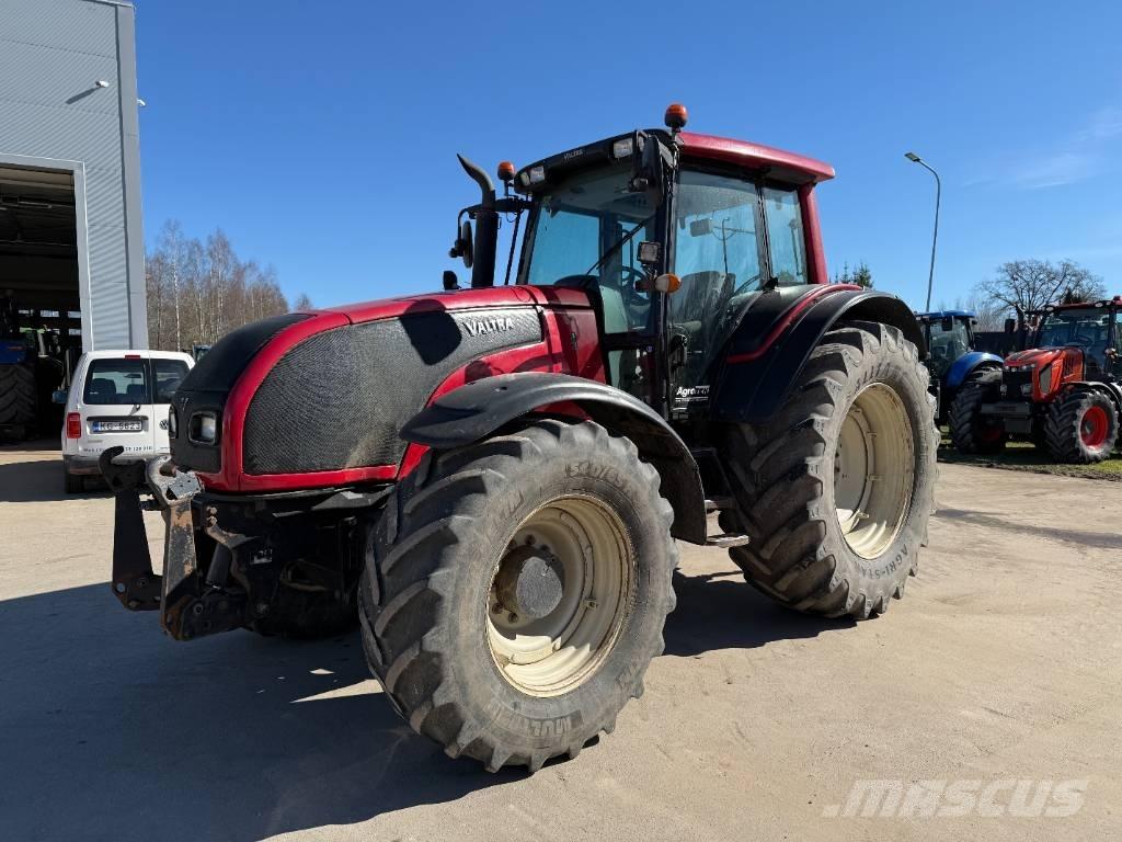 Valtra T 191 Traktorit