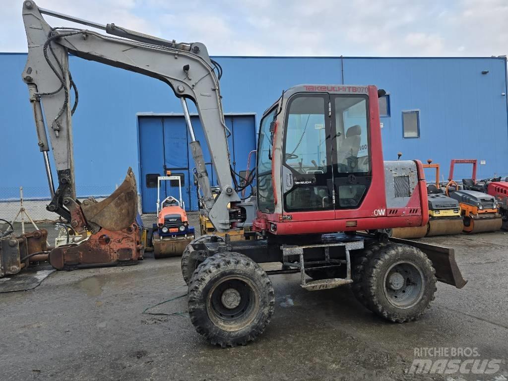 Takeuchi TB070W Pyöräkaivukoneet