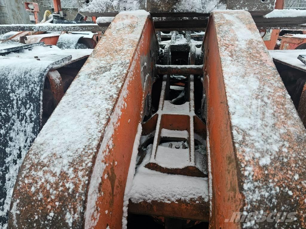 Sandvik Toro 301 D Maanalaiset lastauskoneet
