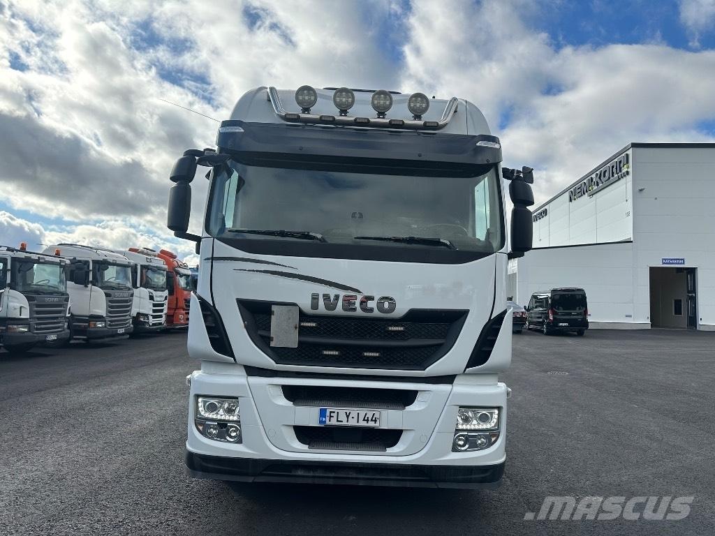 Iveco Stralis 8x4*4 Koukkulava kuorma-autot