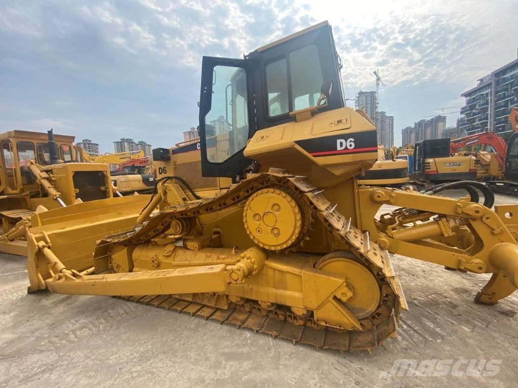 CAT D6R Telaketjupuskutraktorit