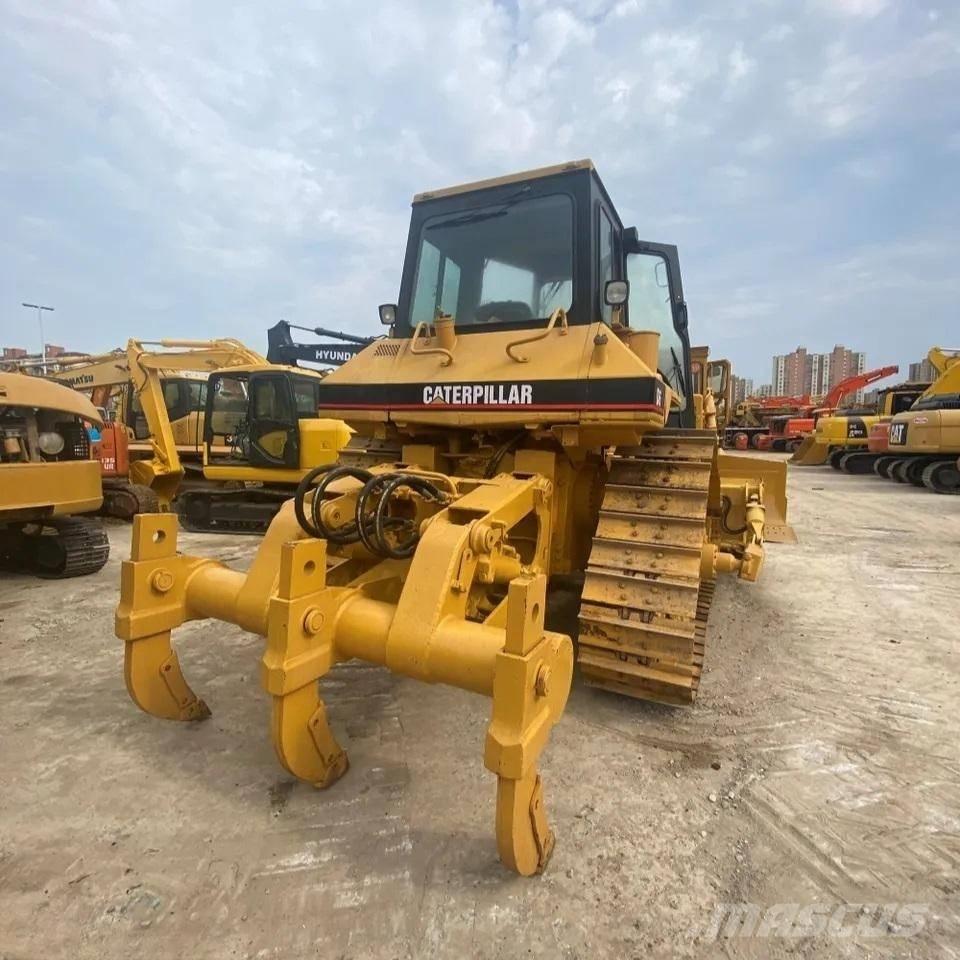 CAT D6R Telaketjupuskutraktorit