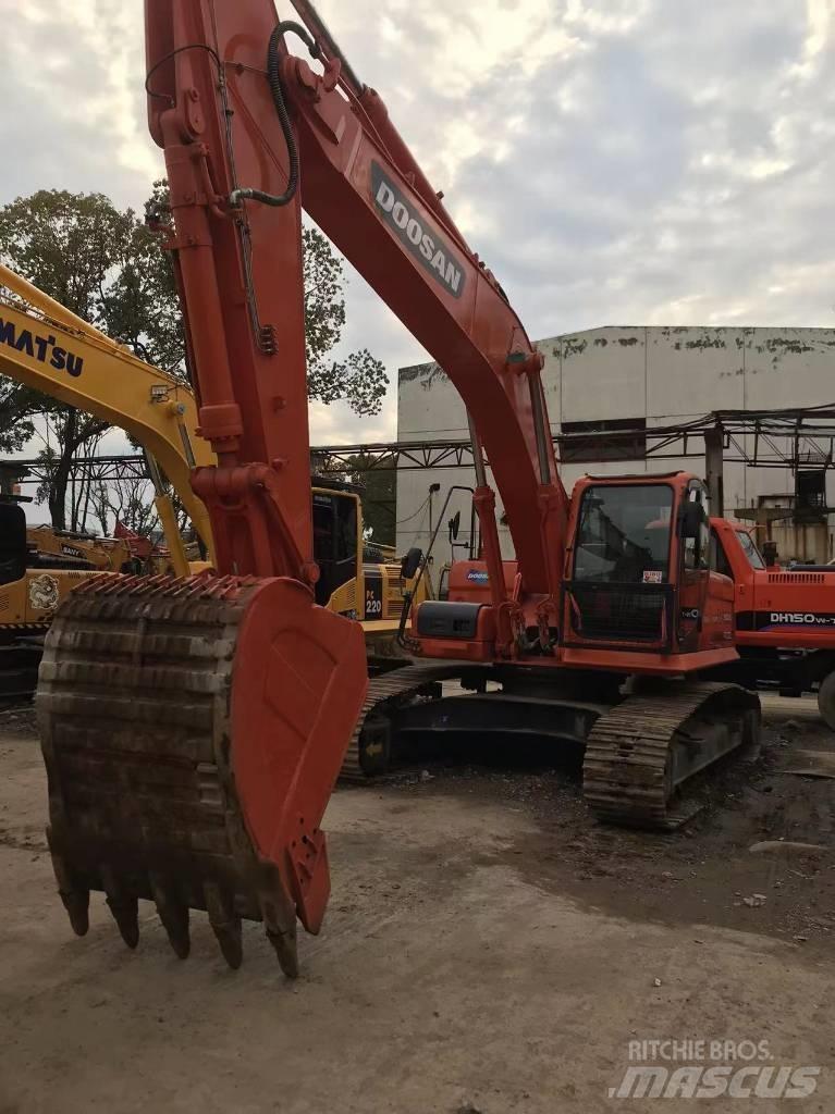 Doosan DX 300 Telakaivukoneet