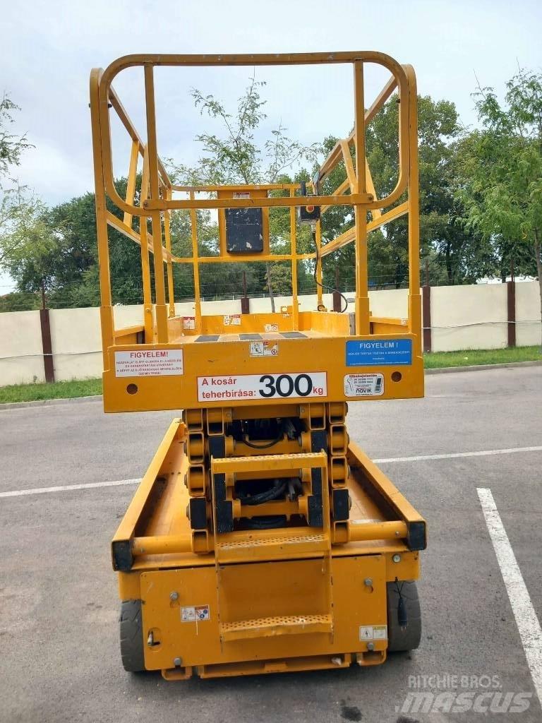 Haulotte Compact 12 Saksilavat
