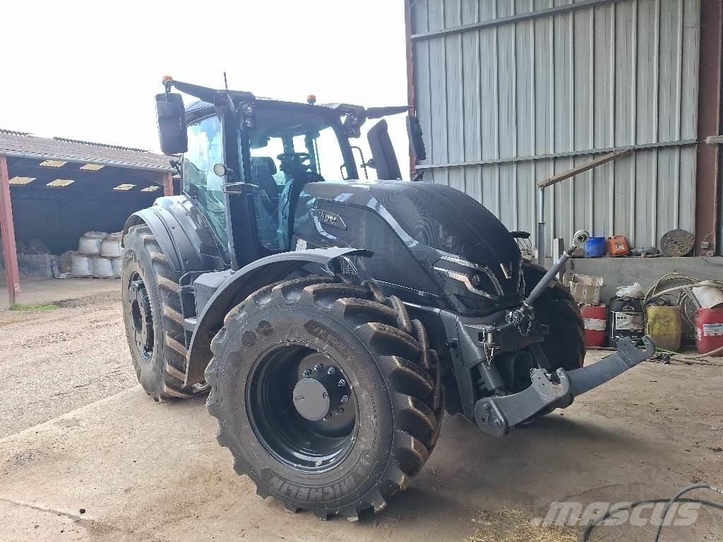 Valtra Q265 Traktorit