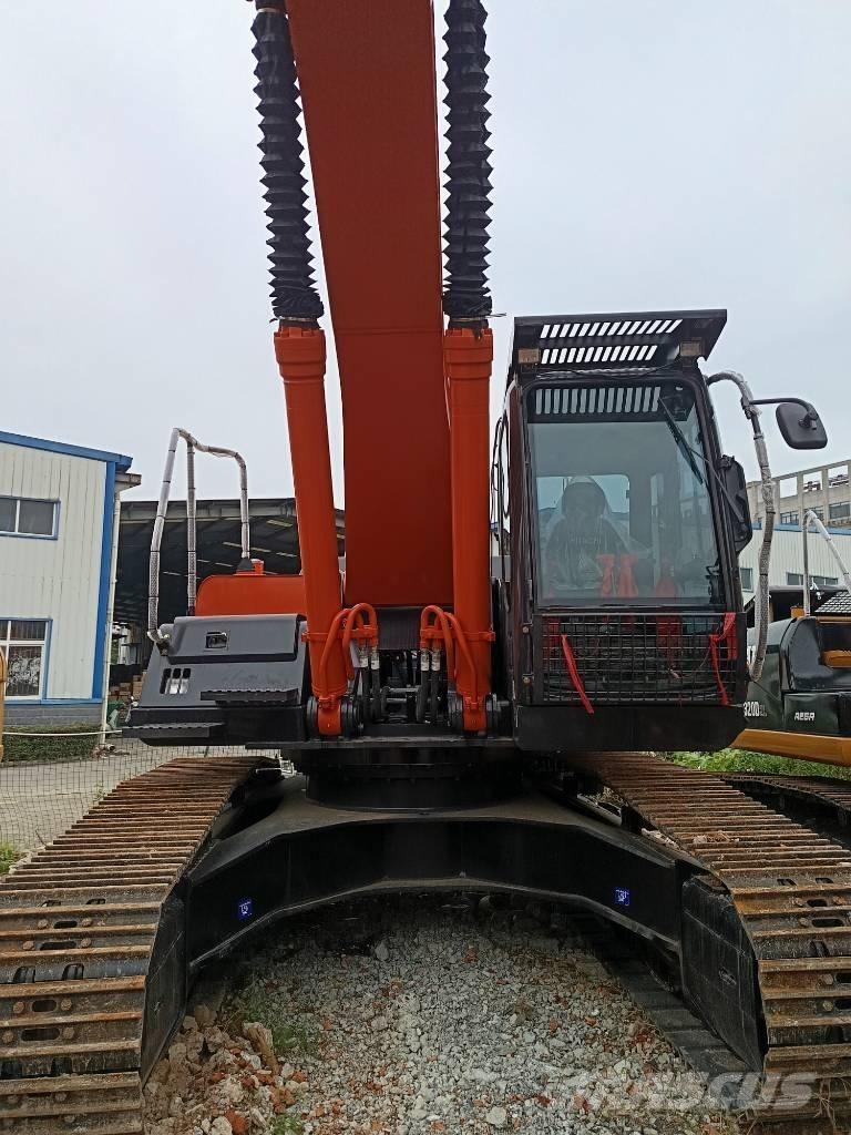 Hitachi ZX 350 H Telakaivukoneet