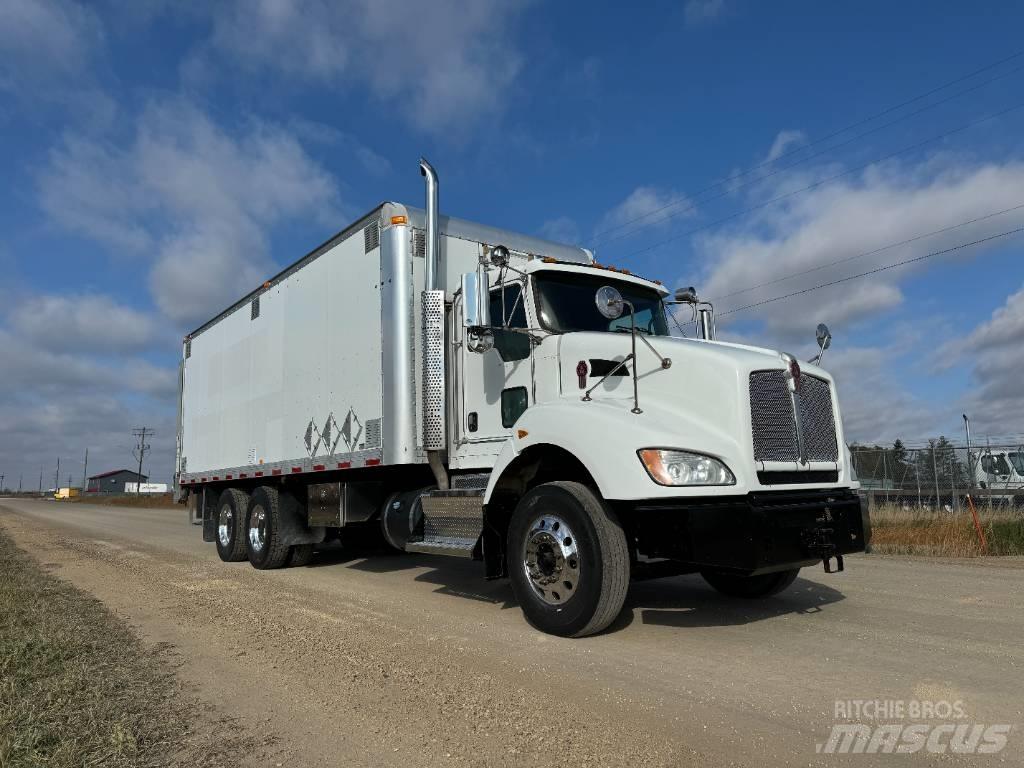 Kenworth T 440 Umpikorikuorma-autot