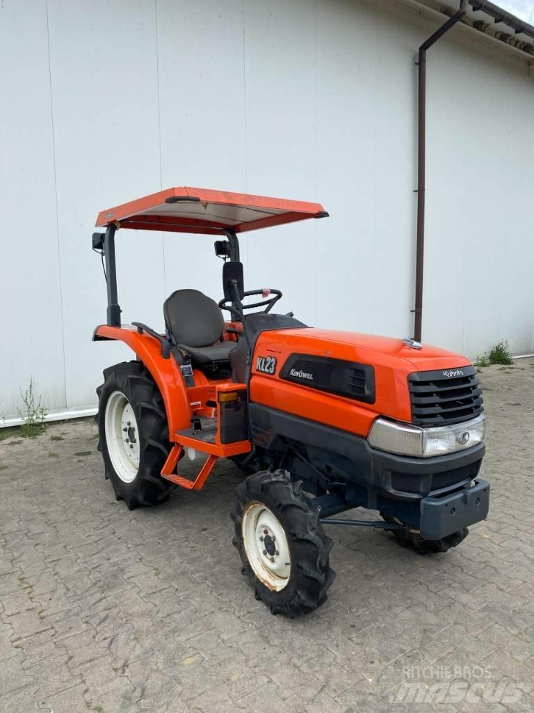 Kubota KL23 Taajamatraktorit